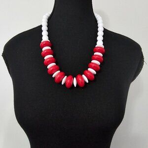 Red & White Retro Large Chunky Beaded Necklace